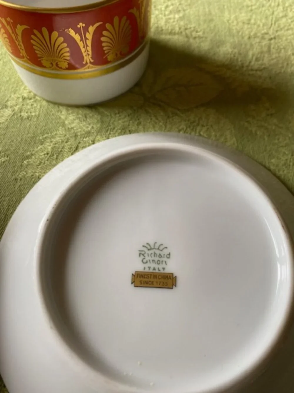 GINORI POMPEI RED TEA CUP & SAUCER SINCE ITALY Rare and hard to find pattern